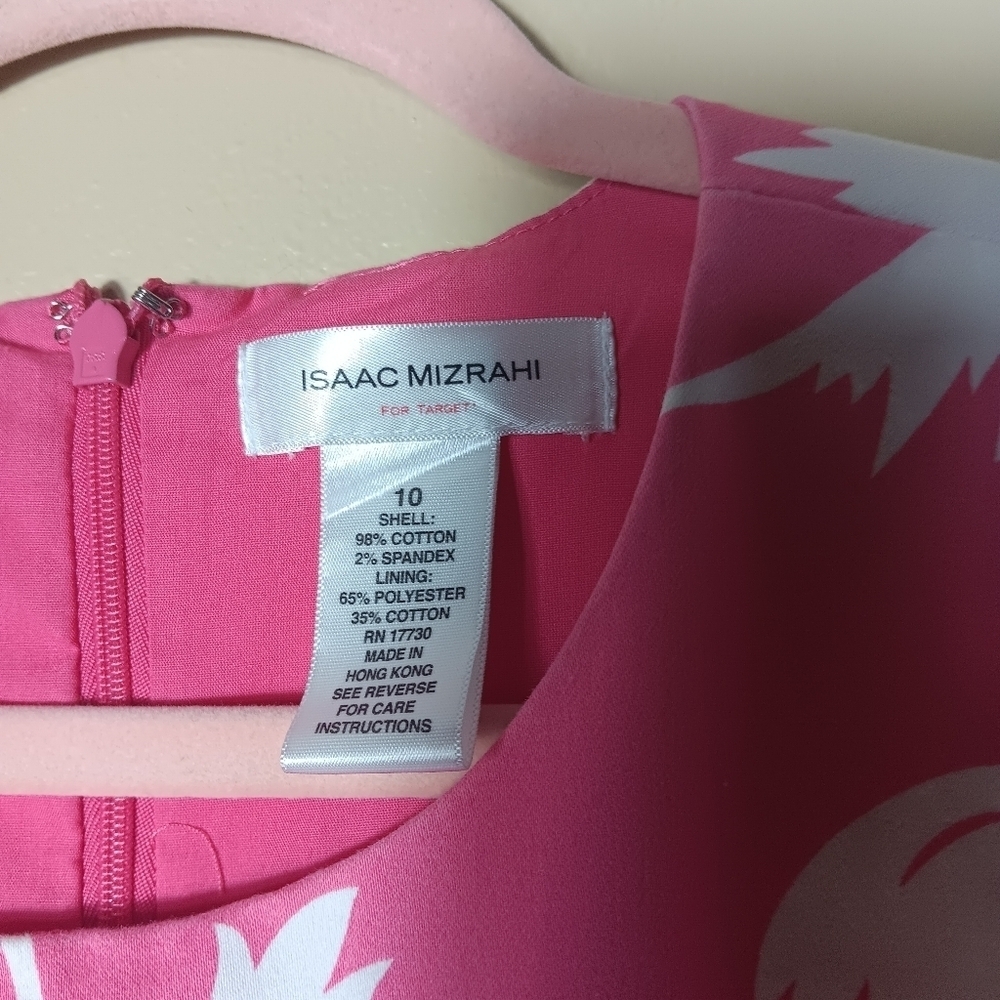 Isaac Mizrahi pink and white floral sleeveless dress. Back zipper. Size 10 - Picture 3 of 3